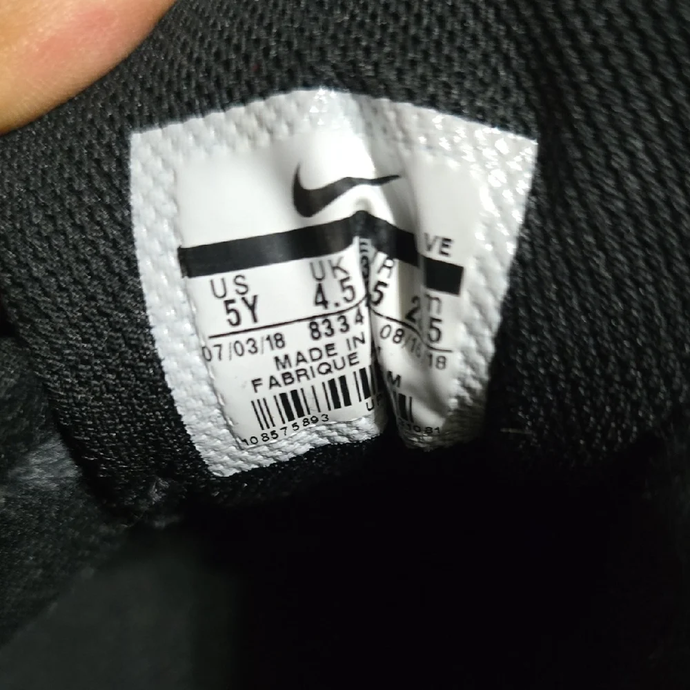 Nike Air Max All Black Sneakers